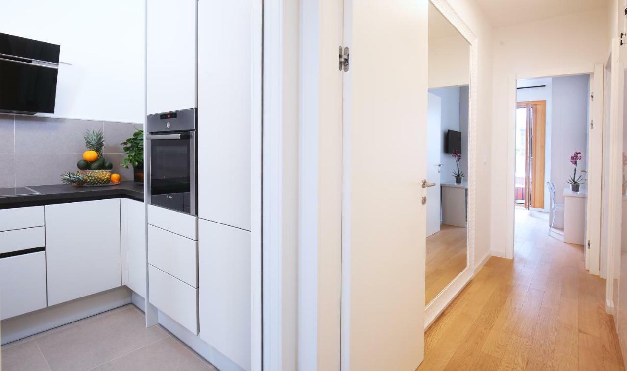 Luxury Apartment Kampanel Split Exterior photo